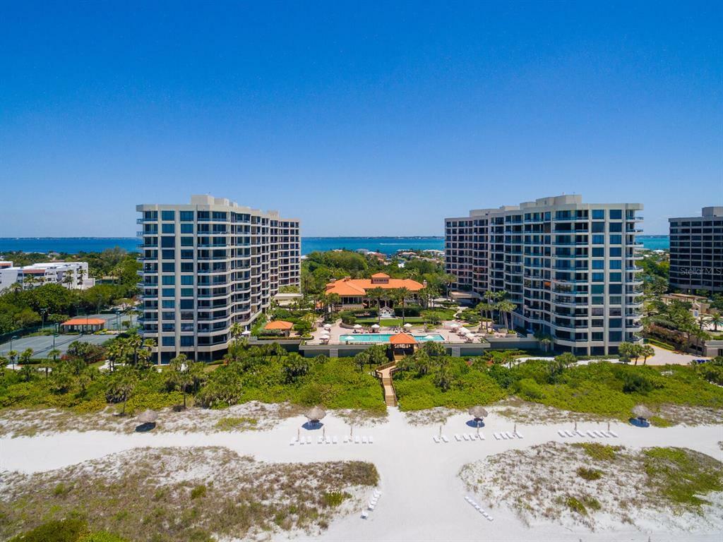 Property Photo: 1281 Gulf Of Mexico Drive 303 FL 34228