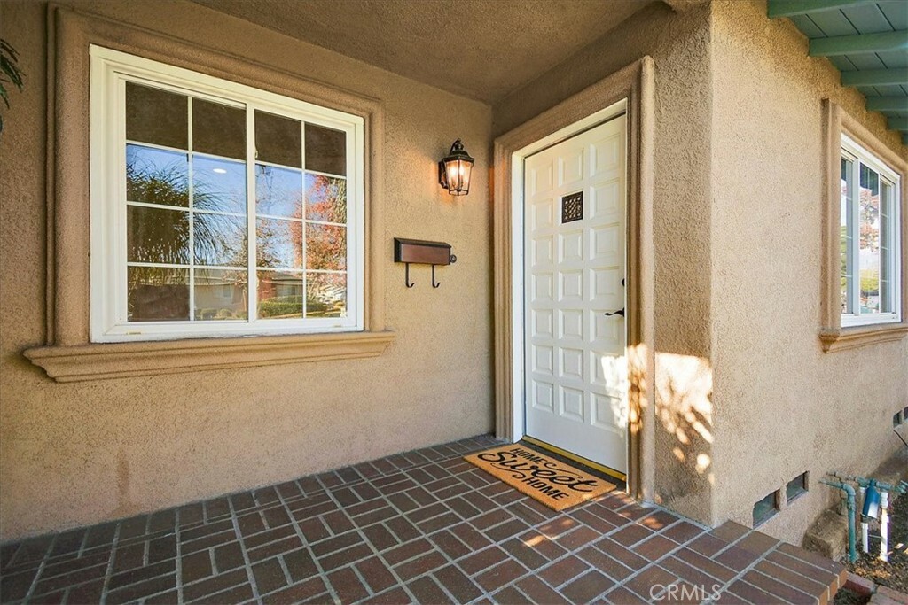 Property Photo:  1353 N Pleasant Avenue  CA 91764 