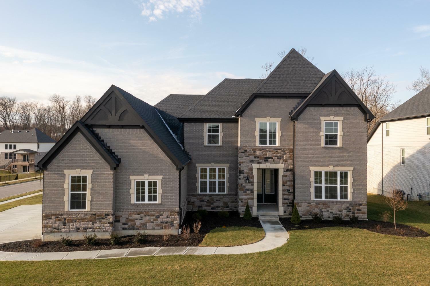 Property Photo: 5901 Maple View Dr OH 45040