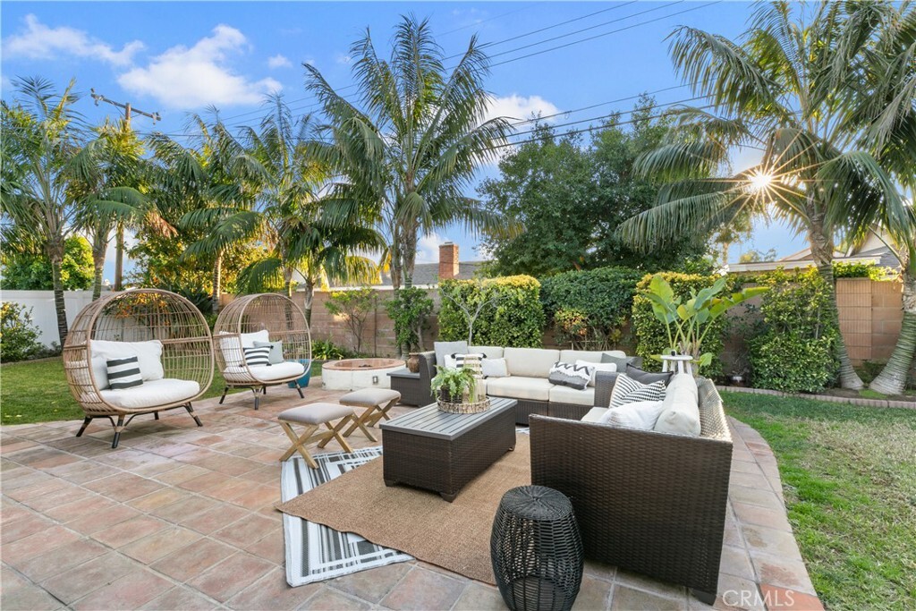 Property Photo: 1282 E 1st Street CA 92780