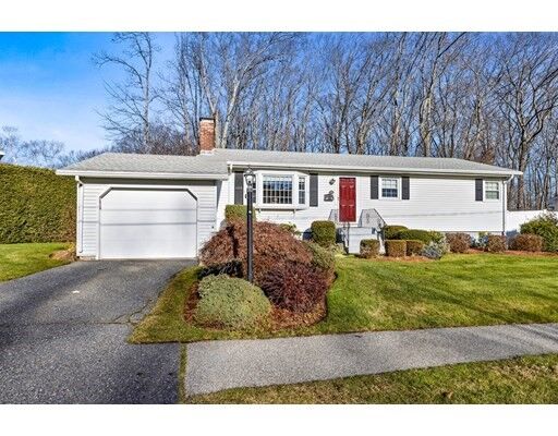 Property Photo: 24 Leslie Rd MA 01605