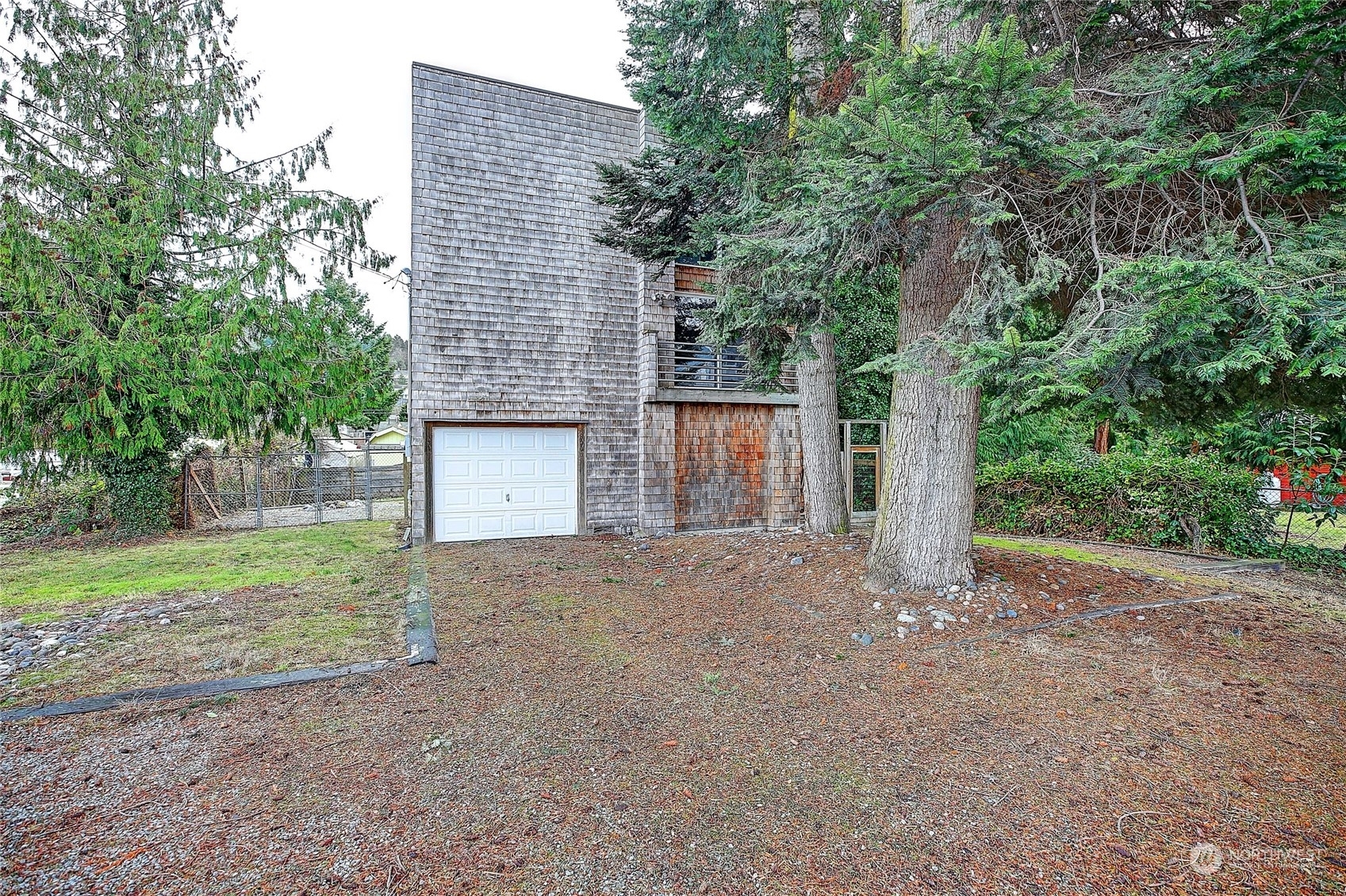 Property Photo:  184 Maple Street  WA 98282 