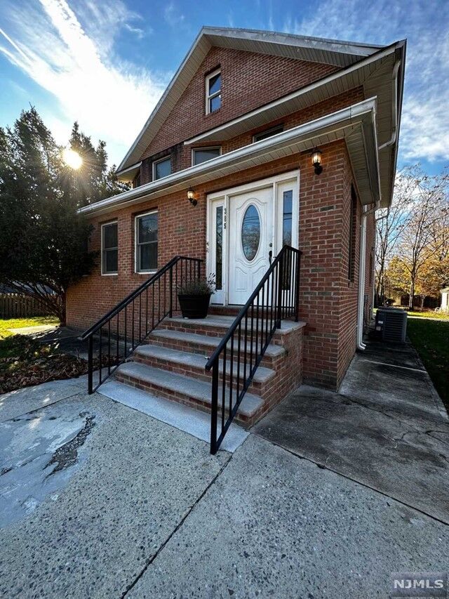 385 Godwin Avenue  Wyckoff NJ 07481 photo