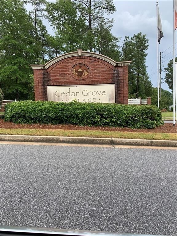 Property Photo: 7673 Overlook Bend GA 30213