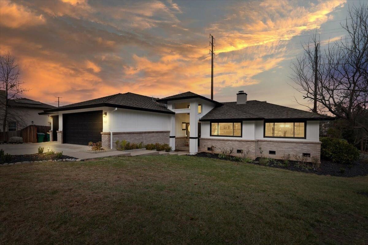 Property Photo:  541 Finders Way  CA 95762 