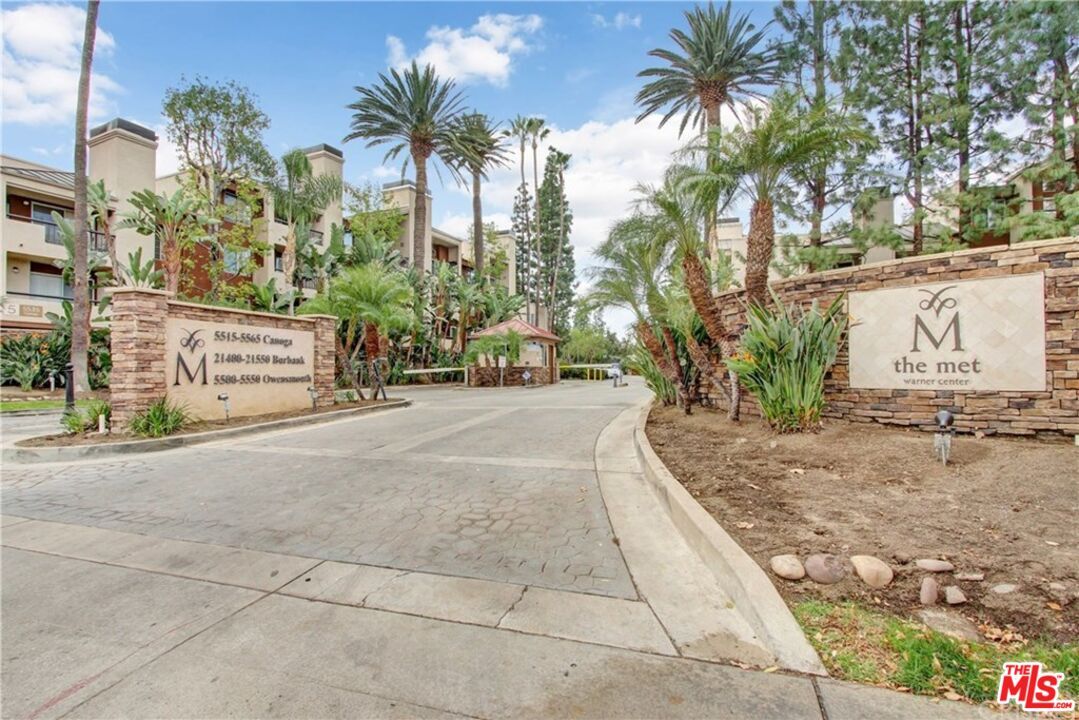 Property Photo: 21520 Burbank 313 CA 91367