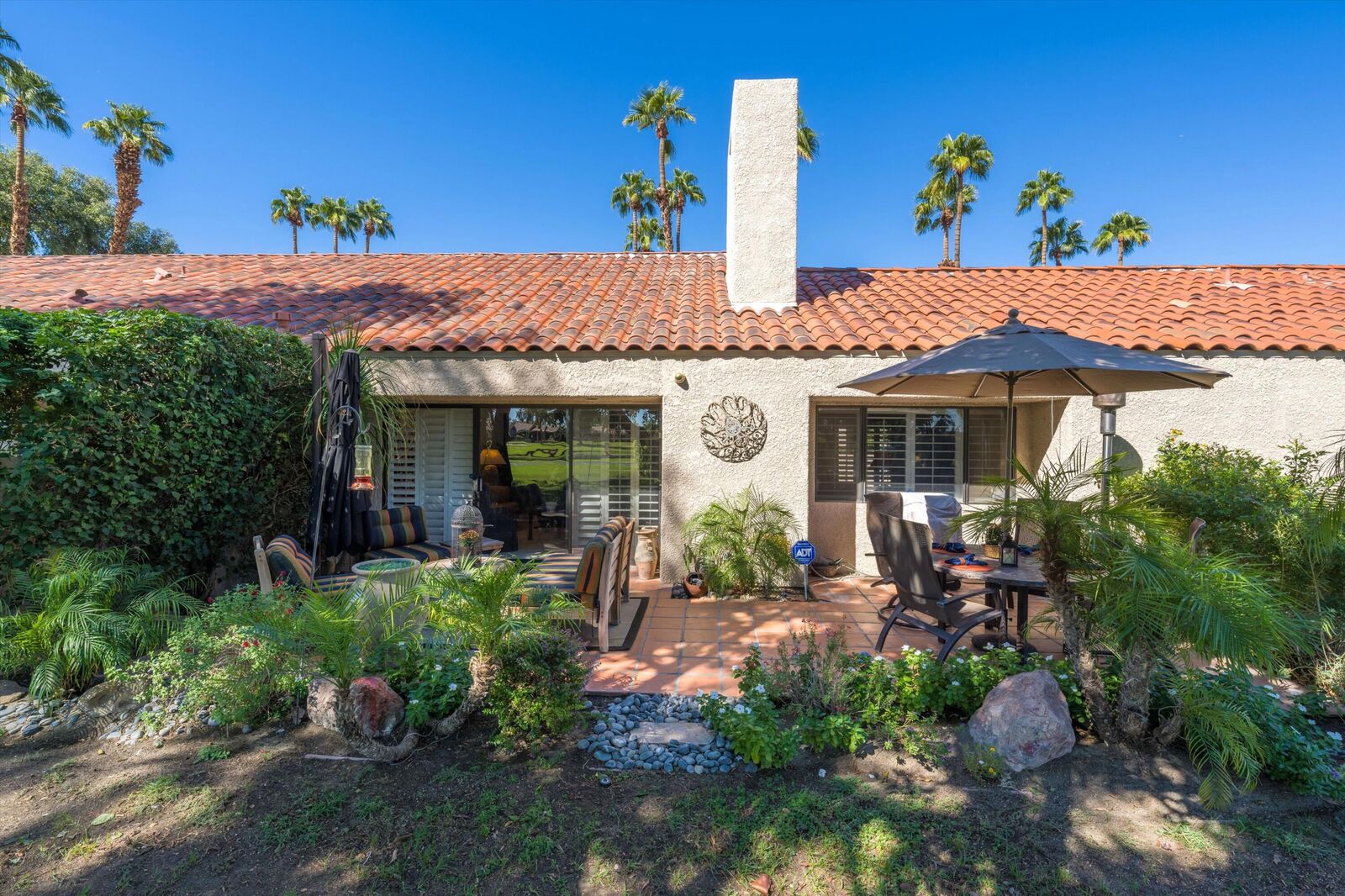 Property Photo:  157 Racquet Club Drive S  CA 92270 