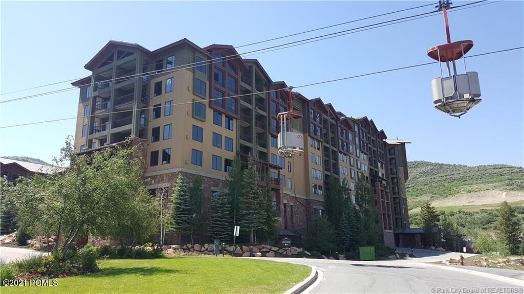 Property Photo:  3855 Grand Summit Drive 100/102 Q2  UT 84098 