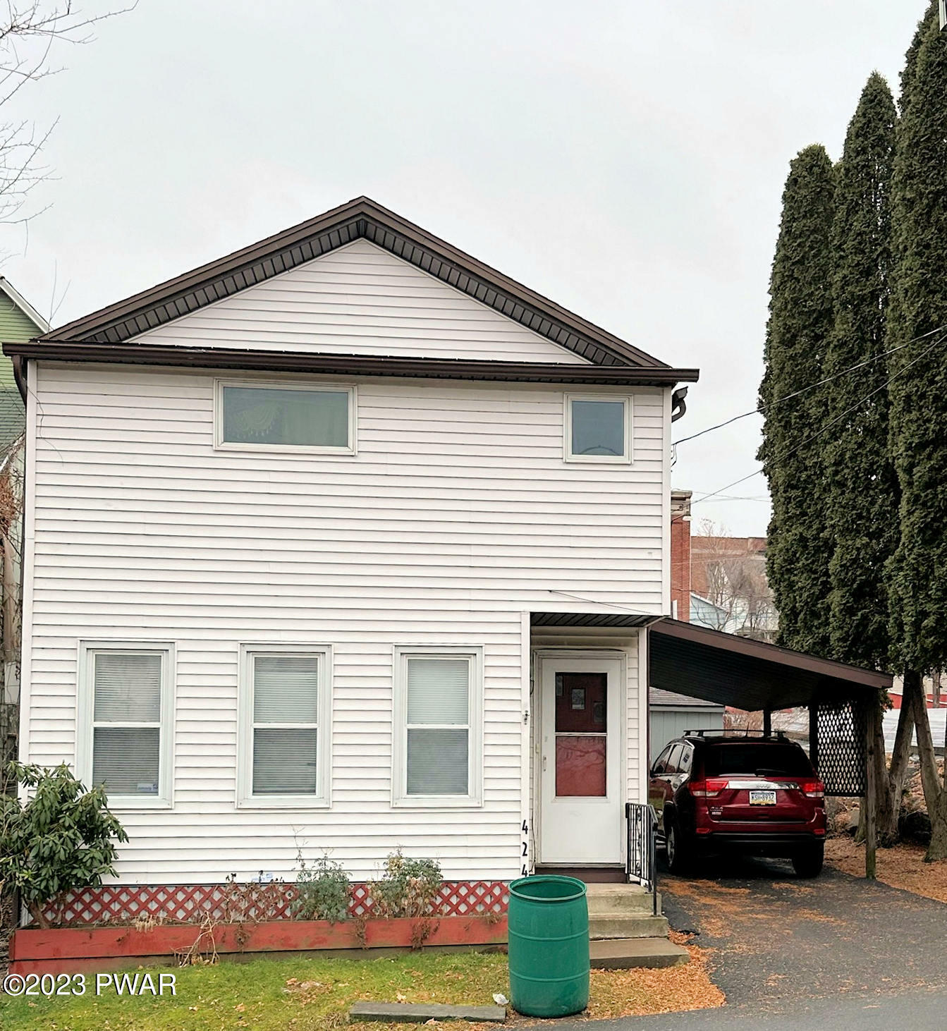 Property Photo:  424 Cedar Avenue  PA 18505 