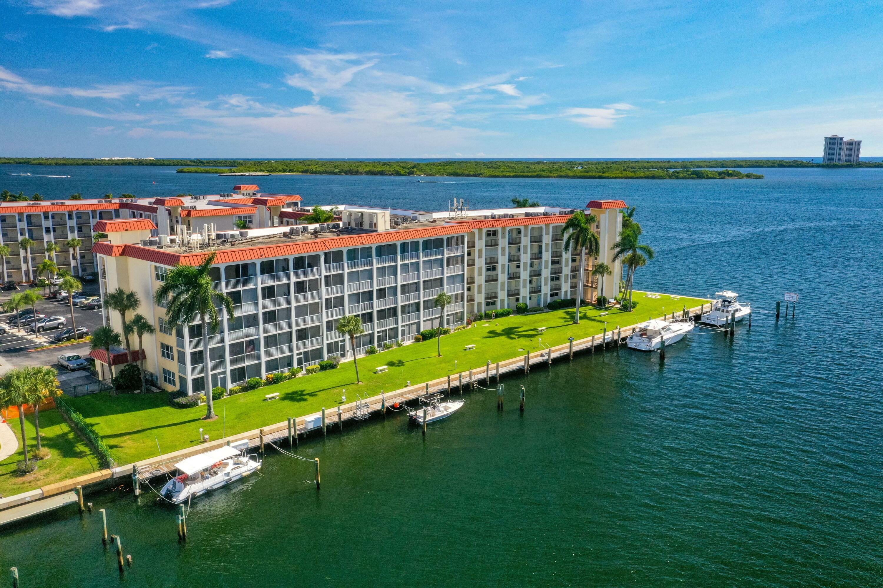 Property Photo:  100 Paradise Harbour Boulevard 311  FL 33408 