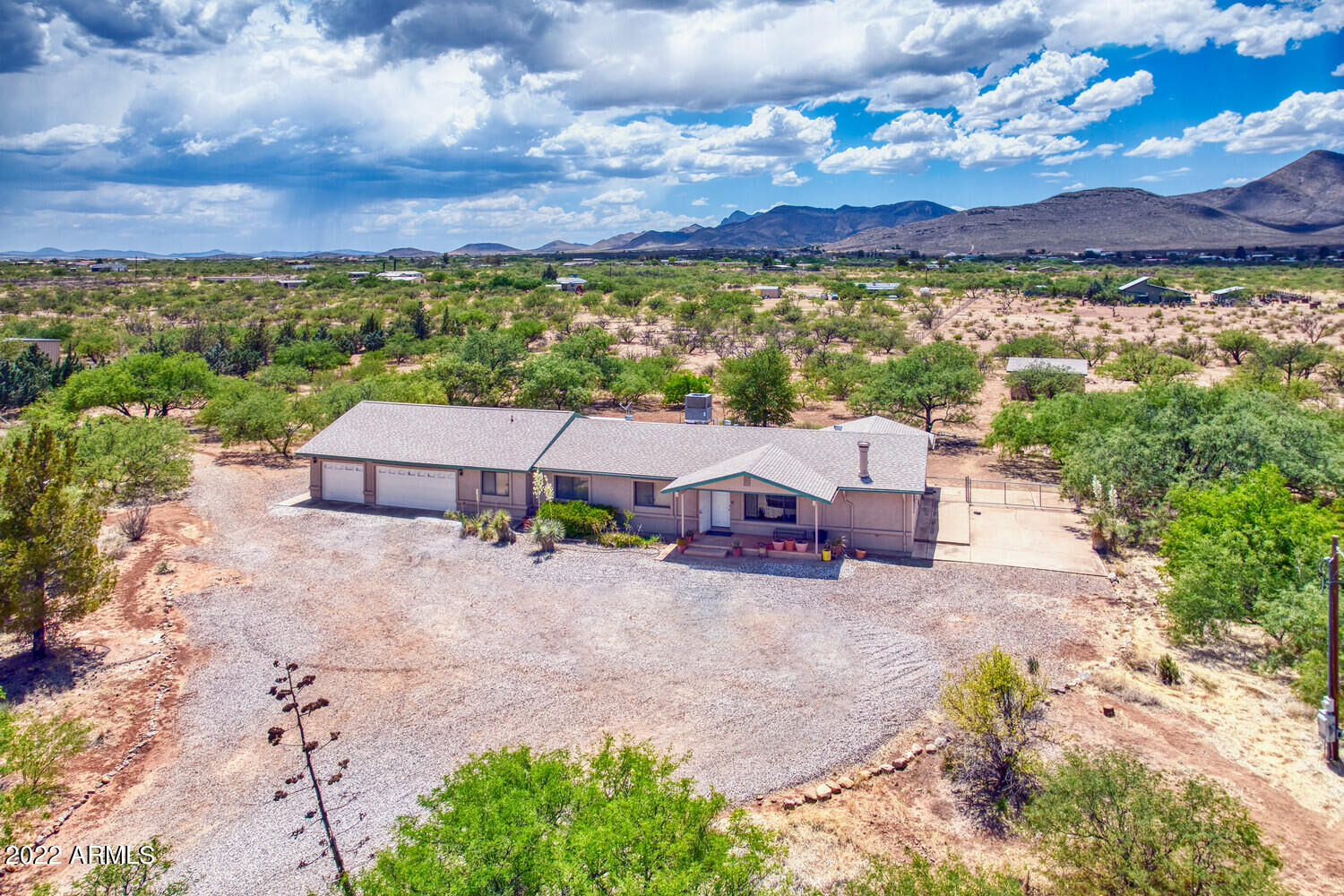 Property Photo: 2281 N Sands Ranch Road AZ 85616
