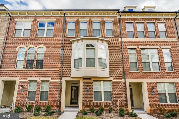 20661 Newcomb Terrace  Ashburn VA 20147 photo