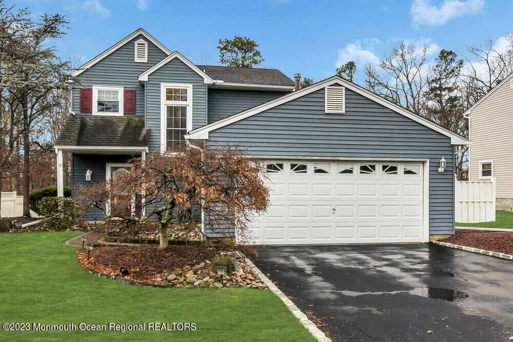 Property Photo:  90 Heritage Drive  NJ 07731 