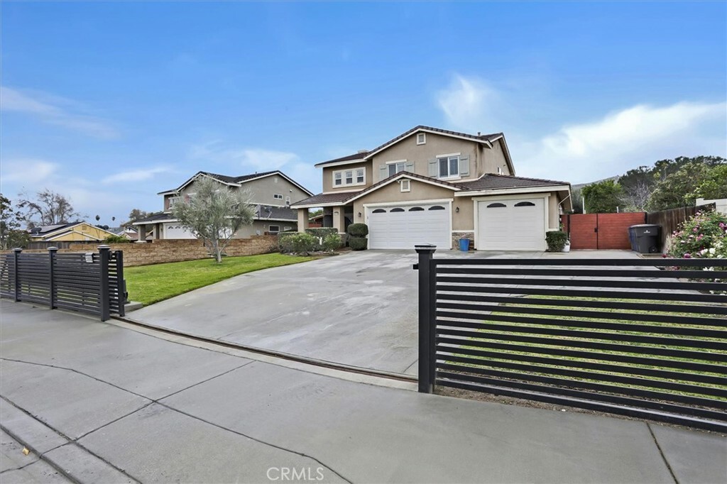 Property Photo:  5990 La Sierra Avenue  CA 92505 