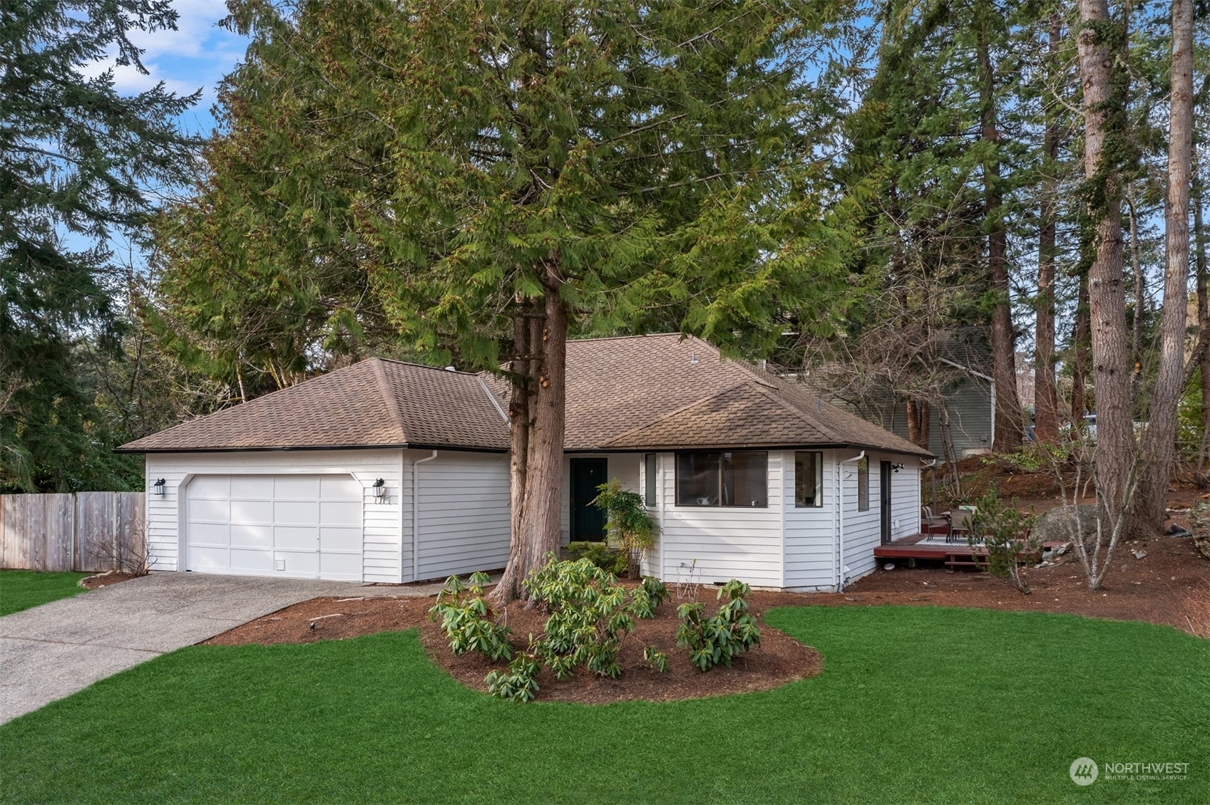 Property Photo:  1915 226th Place NE  WA 98074 