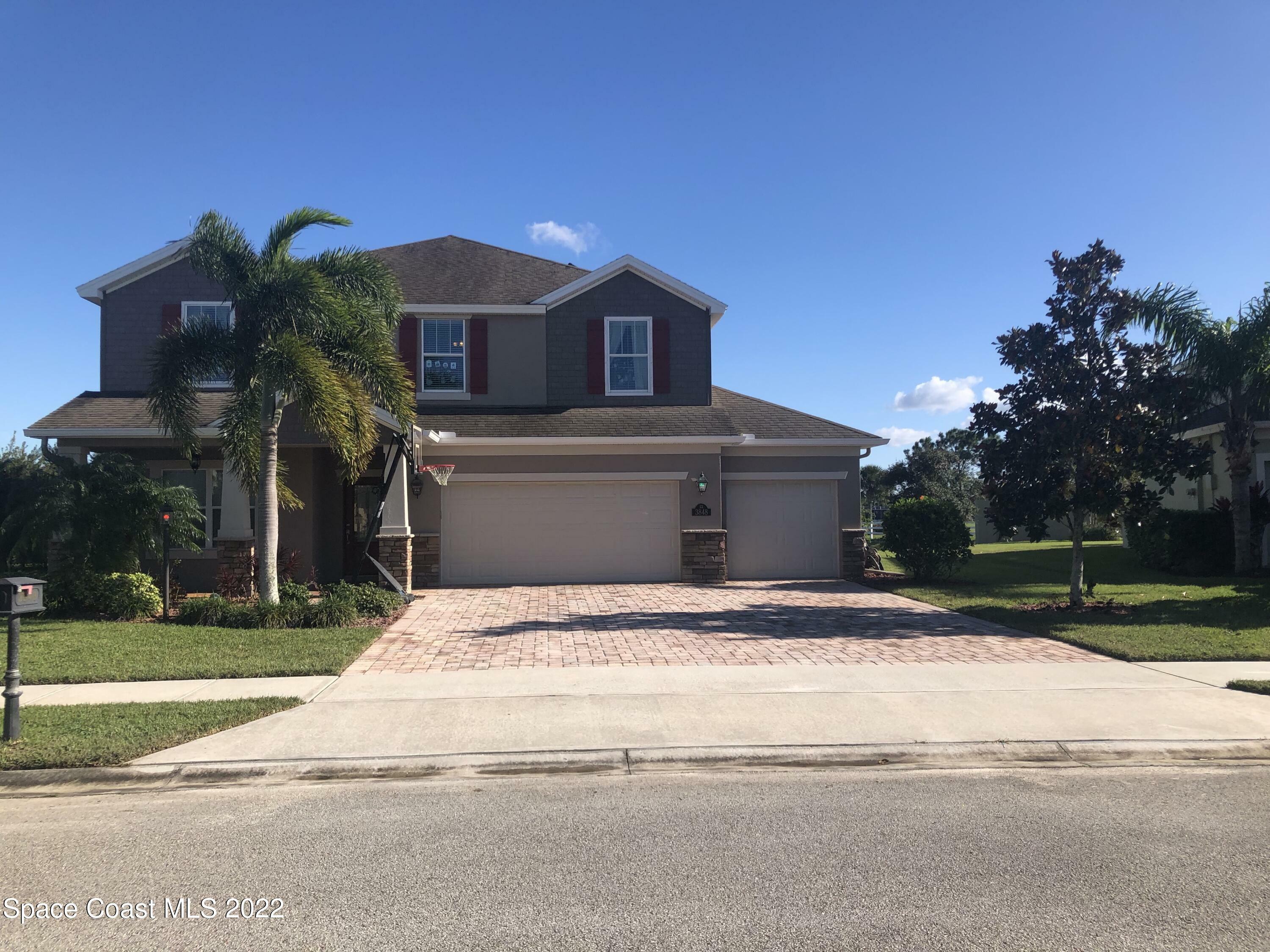Property Photo: 3848 Hollisten Circle FL 32940