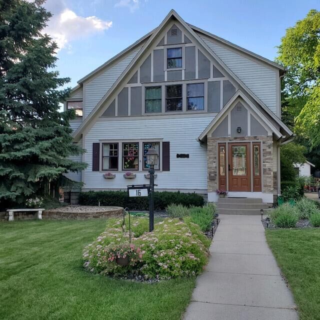 Property Photo:  16 NW 13th Ave  SD 57401 