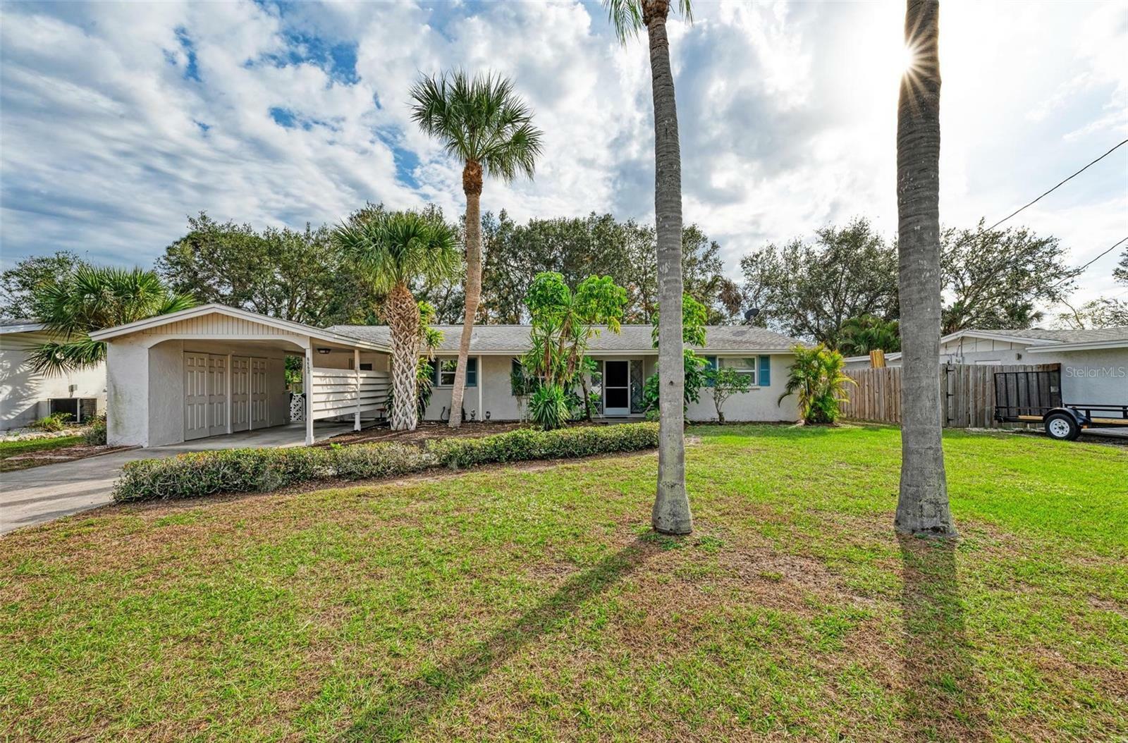 Property Photo:  7326 Cass Circle  FL 34231 