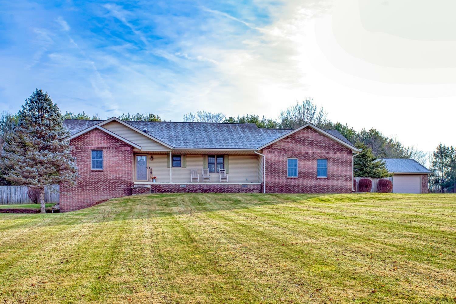 Property Photo: 402 W Saidah Road IN 47404
