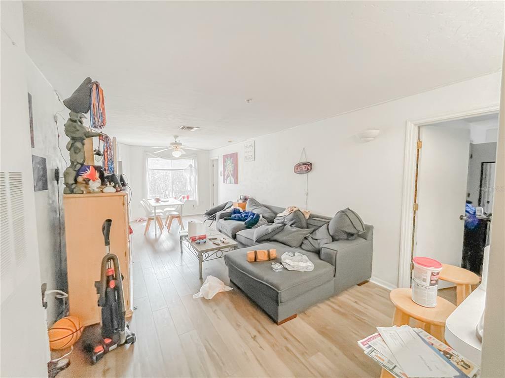 Property Photo: 4000 SW 23rd Street 6-304 FL 32608