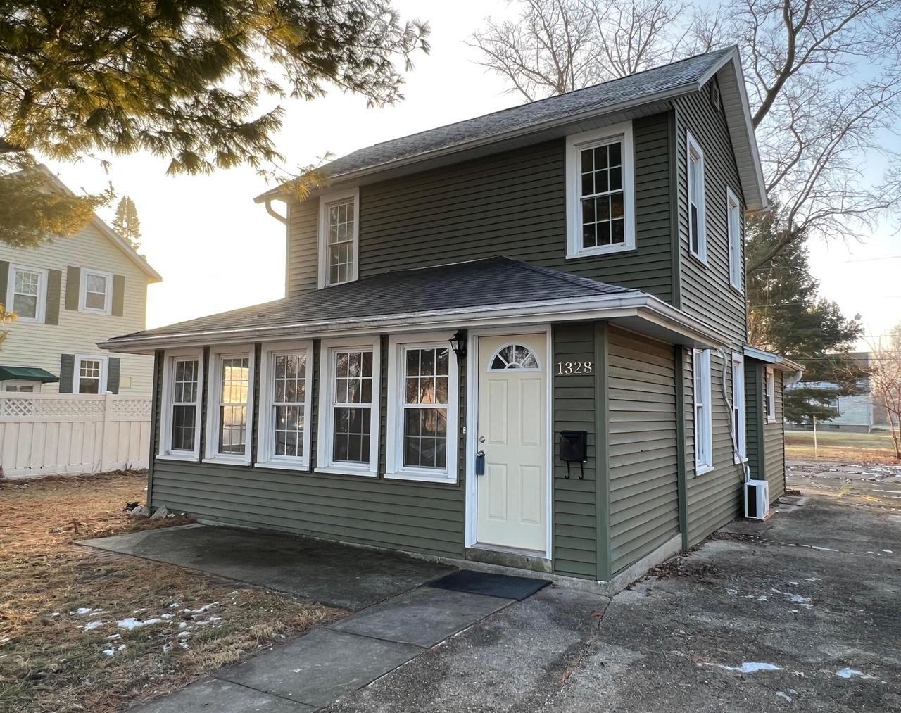 Property Photo:  1328 Josephine St  WI 53545 