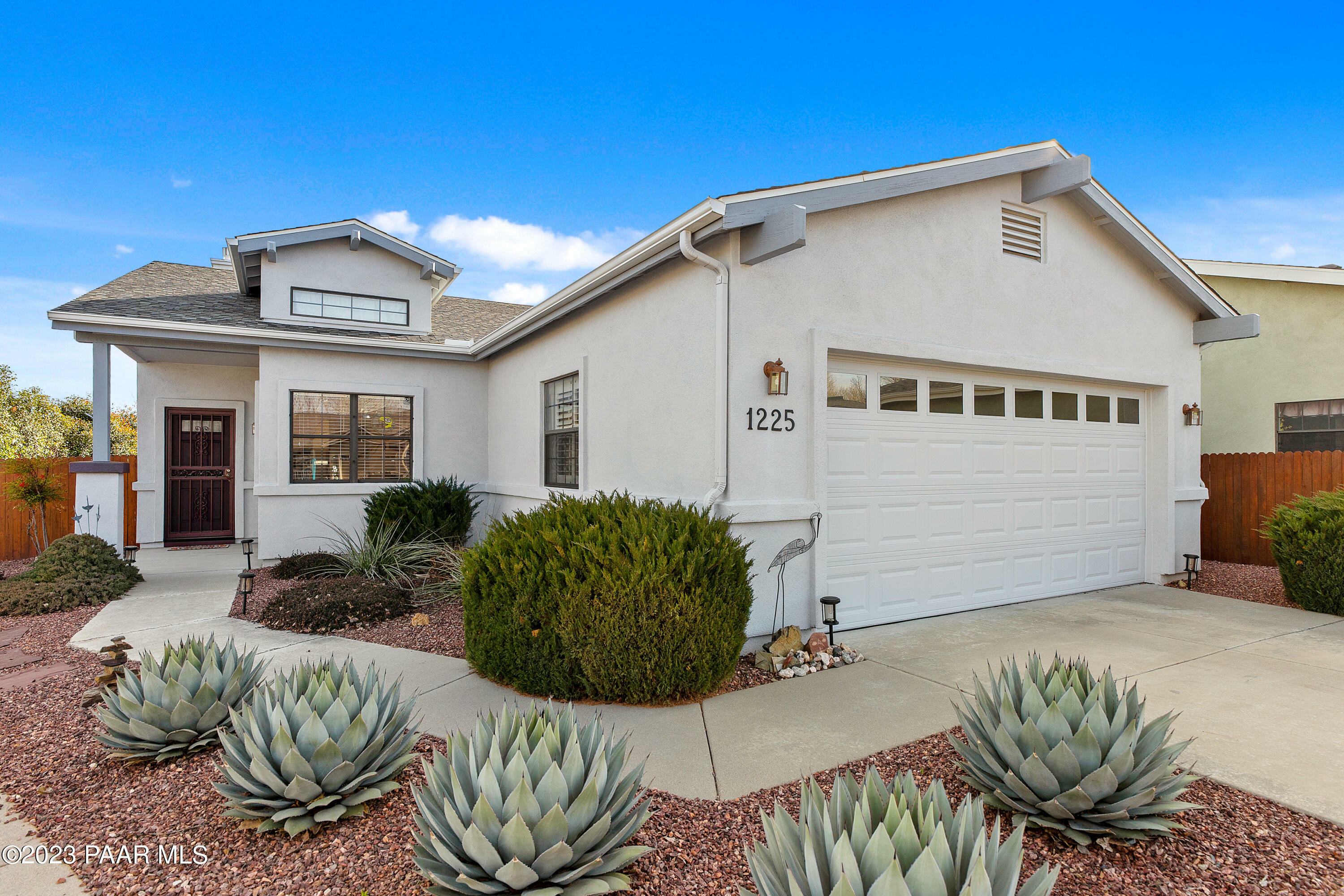 Property Photo:  1225 Gardenia Lane  AZ 86305 