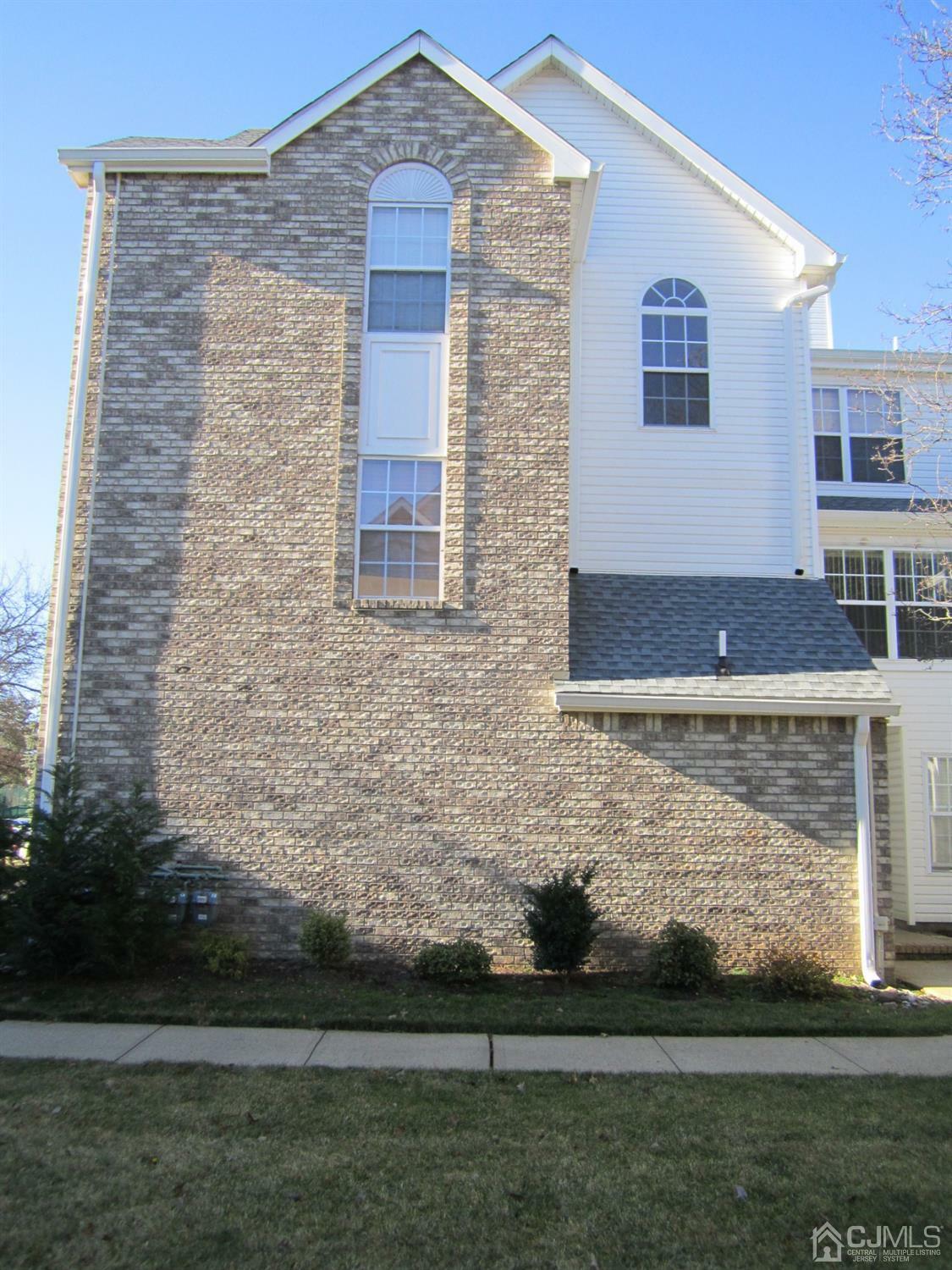 Property Photo: 1009 Stony Brook Way NJ 08902