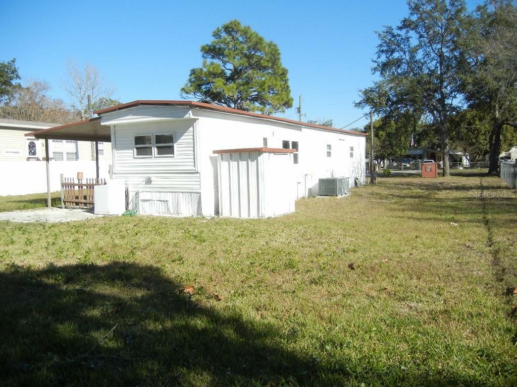 Property Photo:  34447 Oak Avenue  FL 34788 