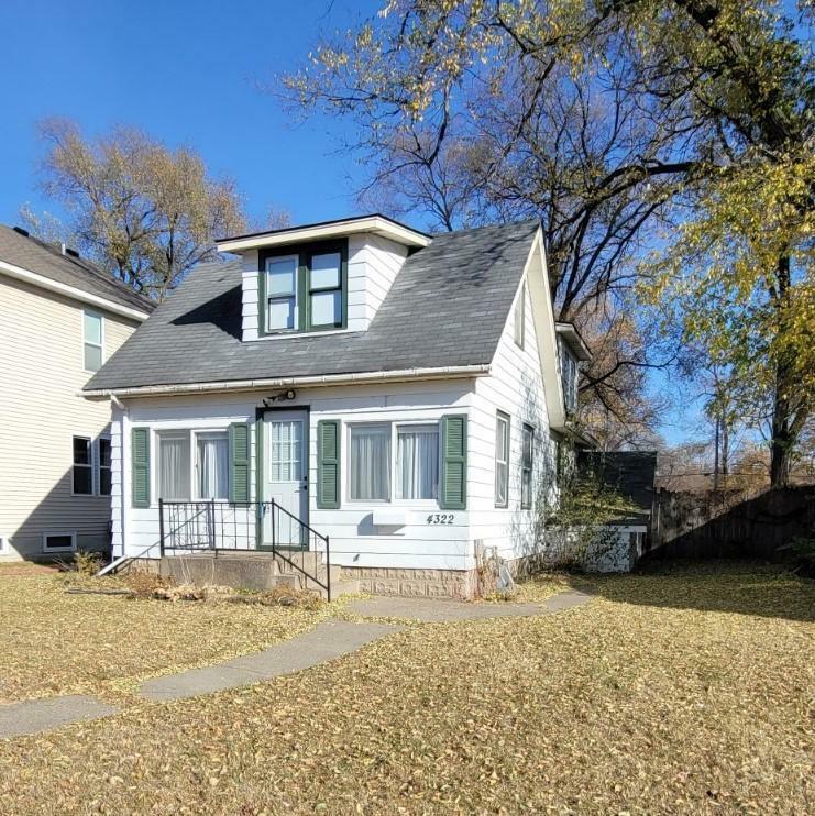 Property Photo:  4322 Zane Avenue N  MN 55422 