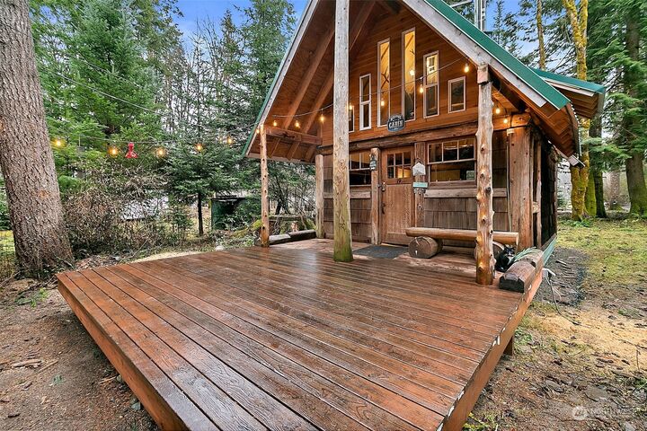 Property Photo:  104 Rainbow Lane  WA 98361 
