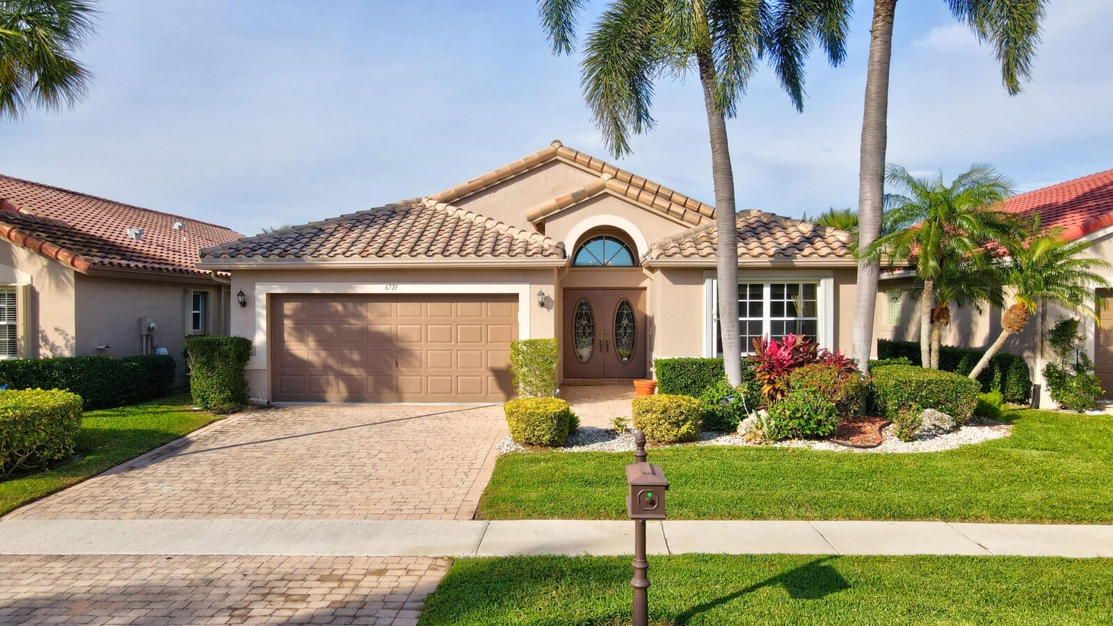 Property Photo: 6721 Sherbrook Drive FL 33437