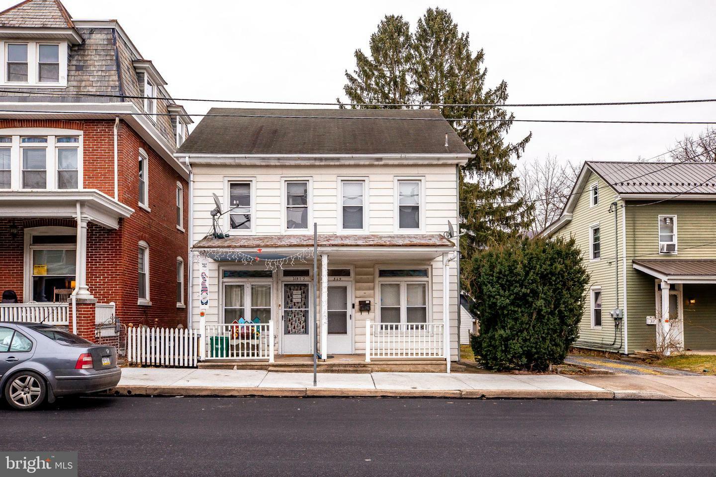Property Photo: 319 N State Street 319 PA 17522