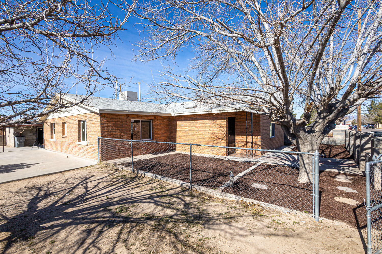 Property Photo:  433 Ramsey Street  NM 88021 