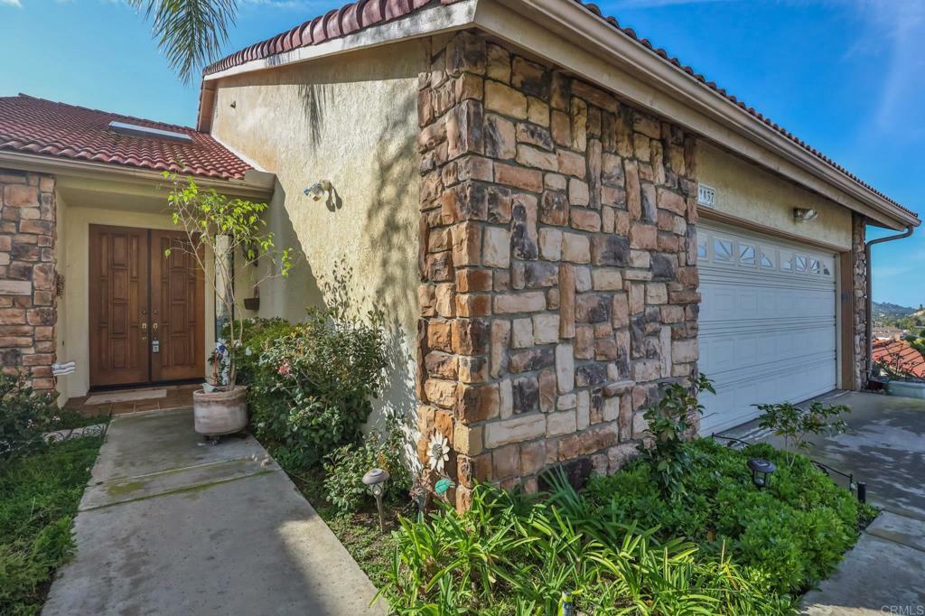 Property Photo: 1137 Avocado Summit Dr CA 92019