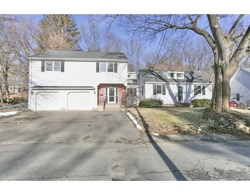 29 Fairlawn St  South Hadley MA 01075 photo