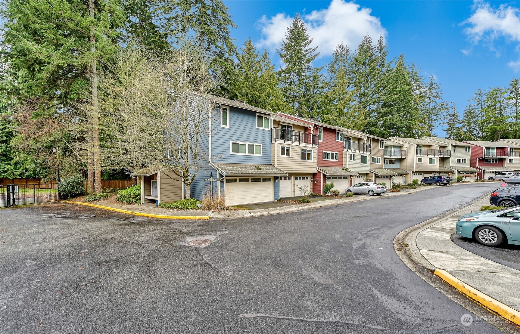 Property Photo: 702 N 161st Place 2 WA 98133