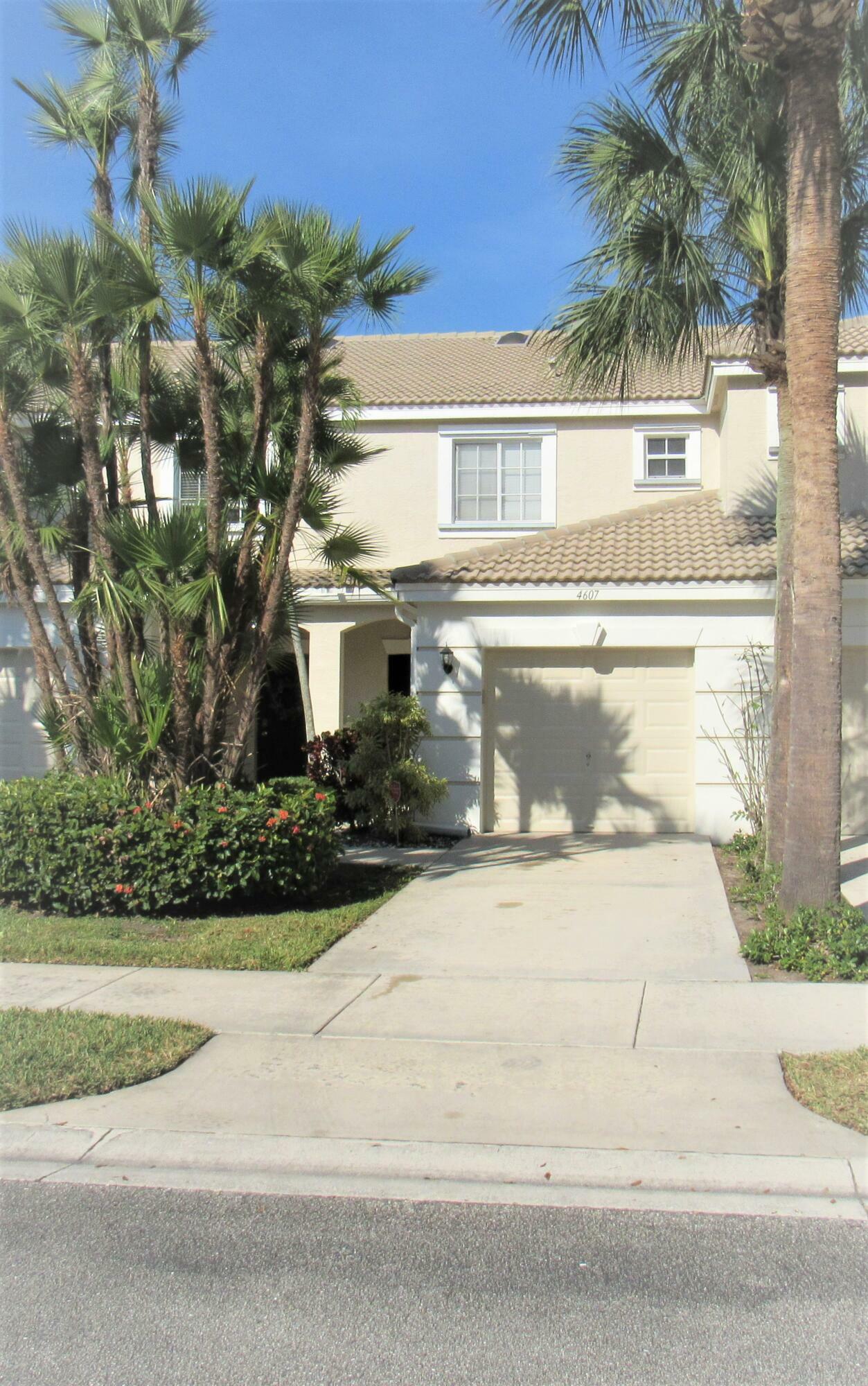 Property Photo:  4607 Palmbrooke Circle  FL 33417 