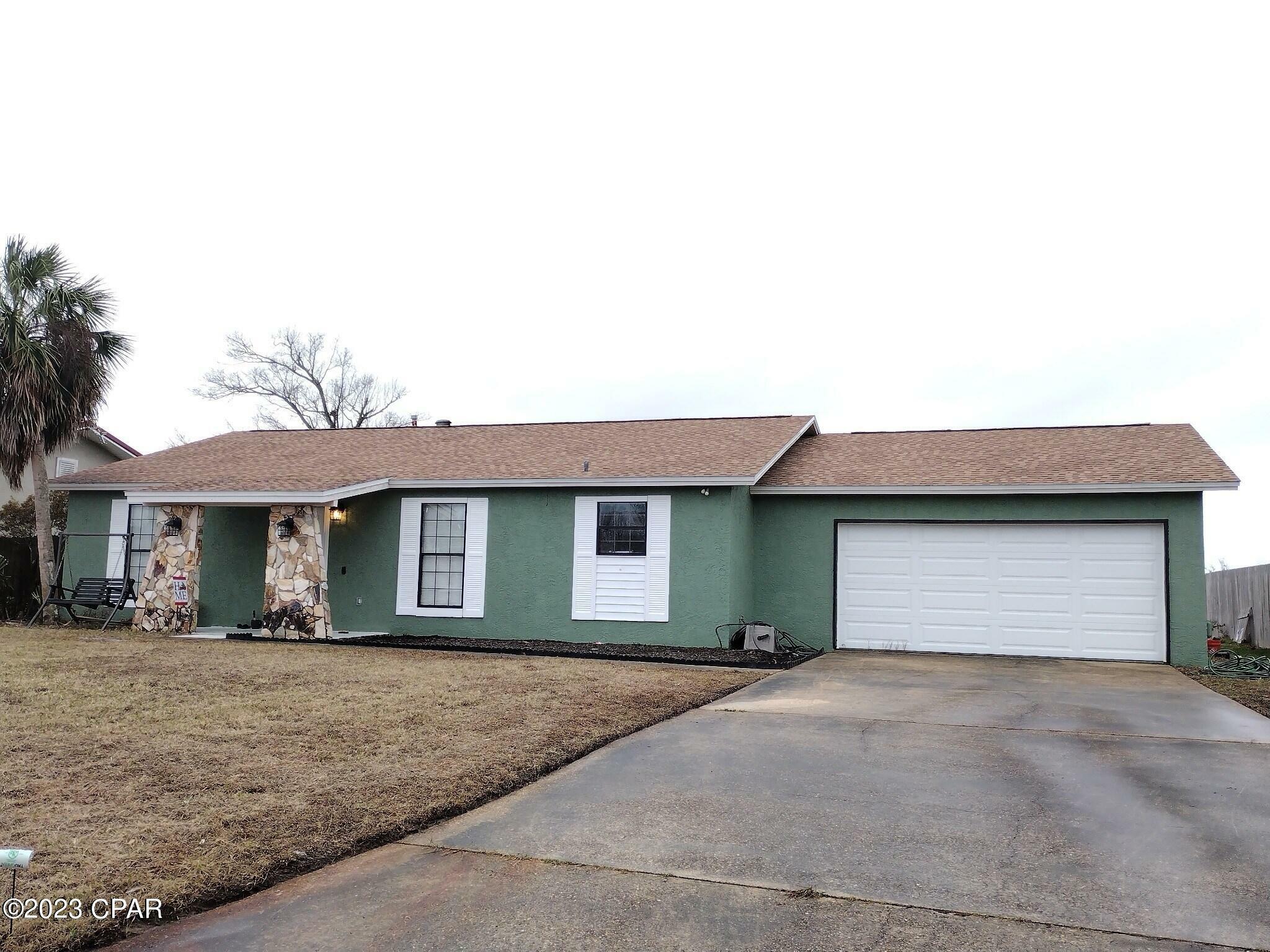 Property Photo: 178 Derby Woods Drive FL 32444