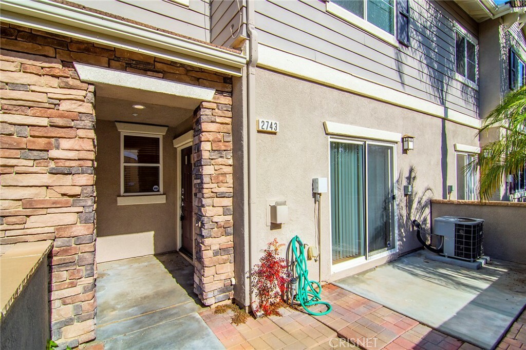 Property Photo:  2743 Night Jasmine Drive  CA 93065 