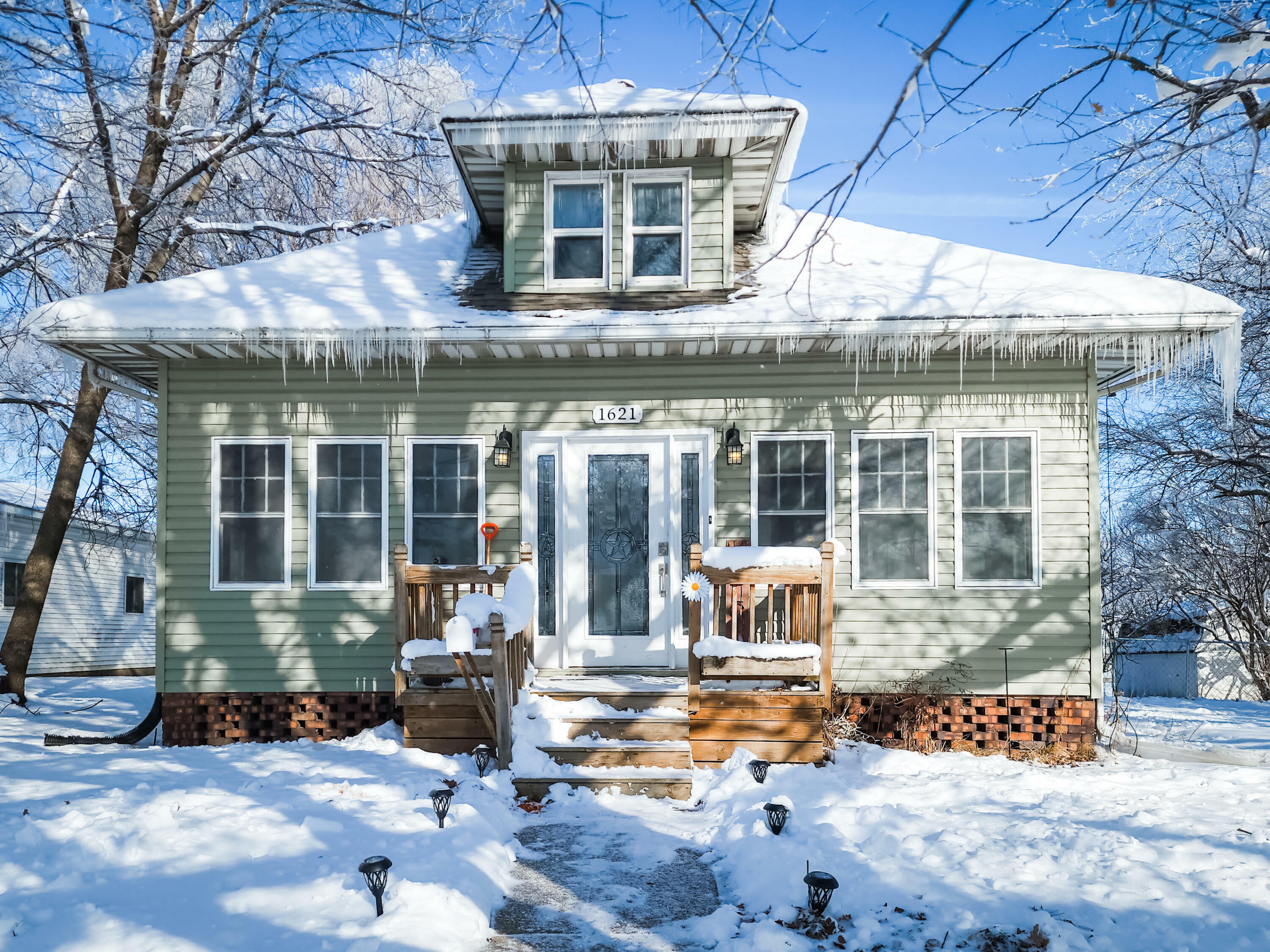 Property Photo:  1621 13th Street  IA 50036 