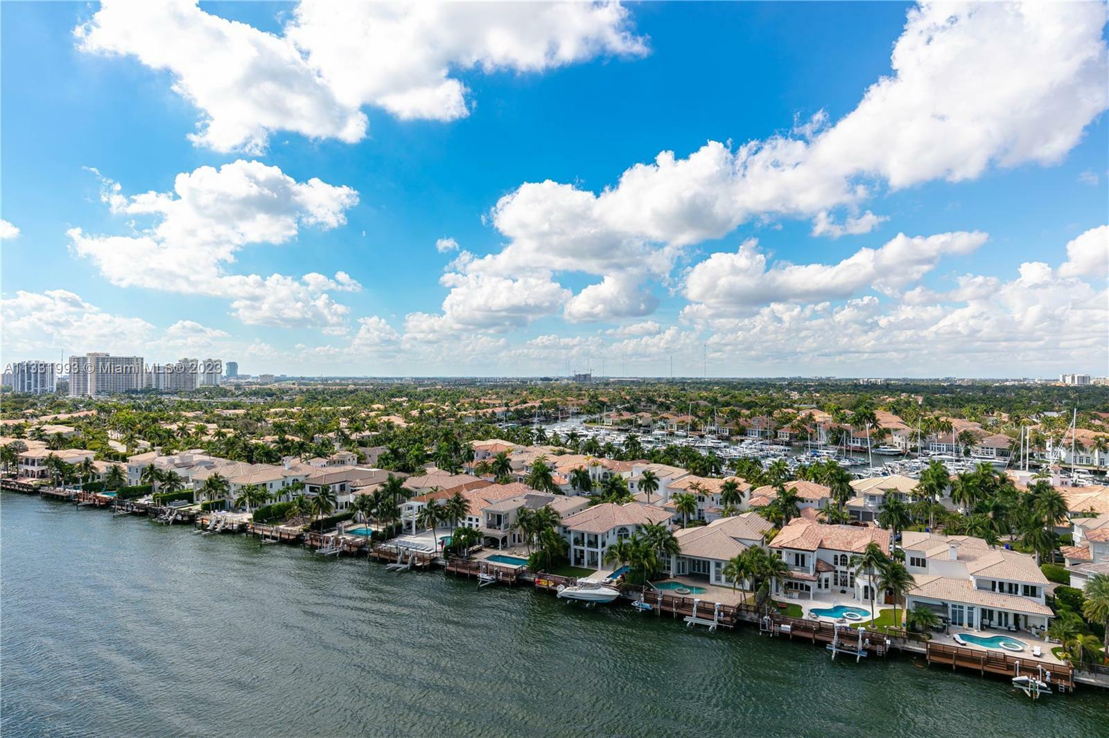 Property Photo: 1400 S Ocean Dr 1504 FL 33019