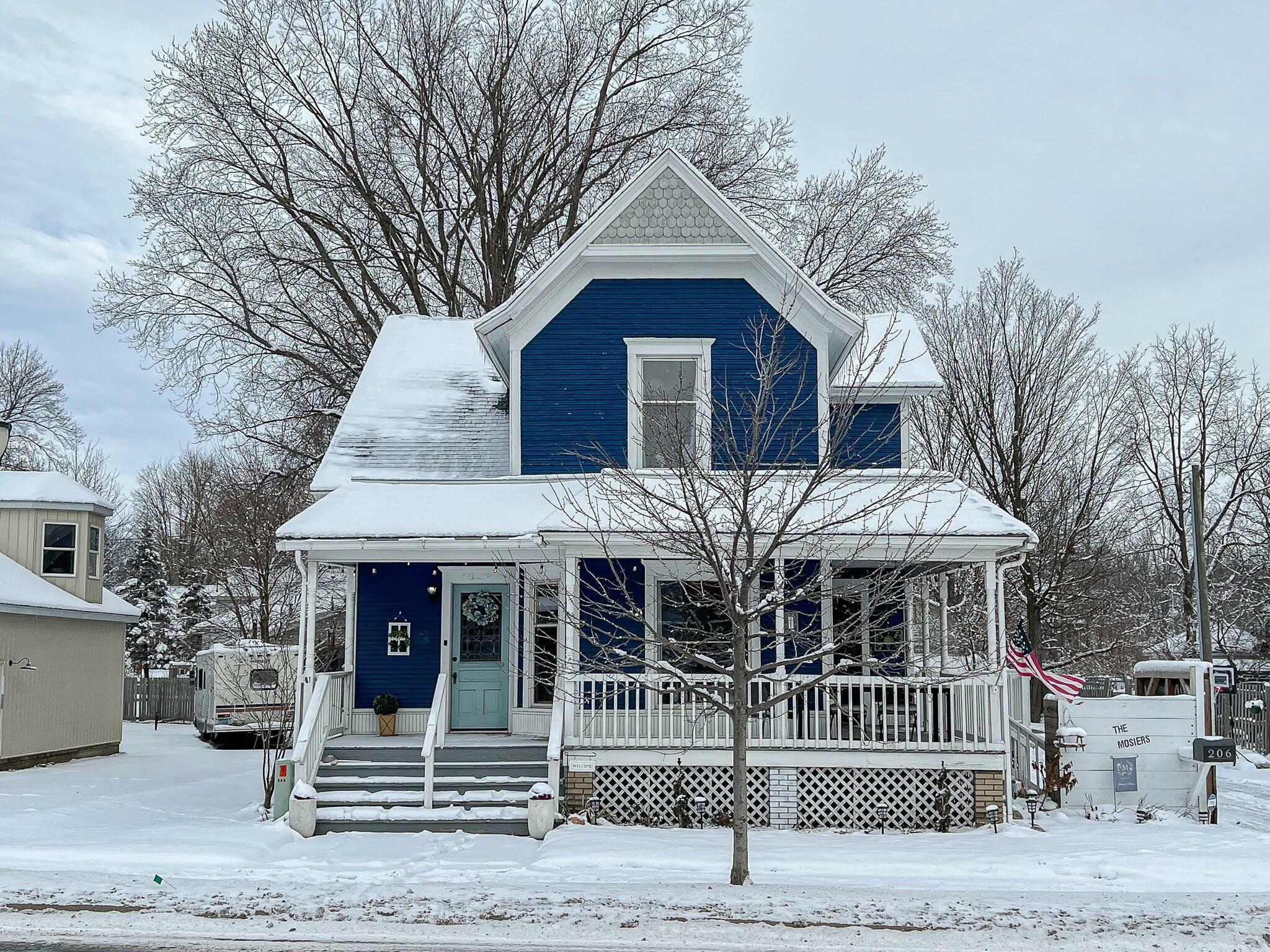 Property Photo:  206 W Division Street  MI 49047 