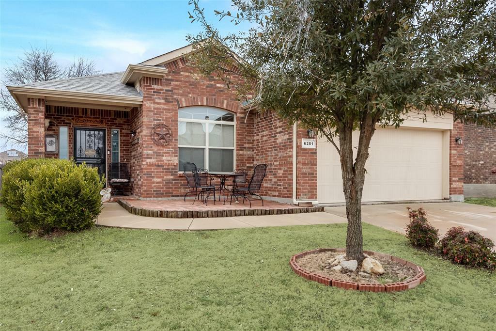 Property Photo: 6281 Bush Buck Run TX 76179