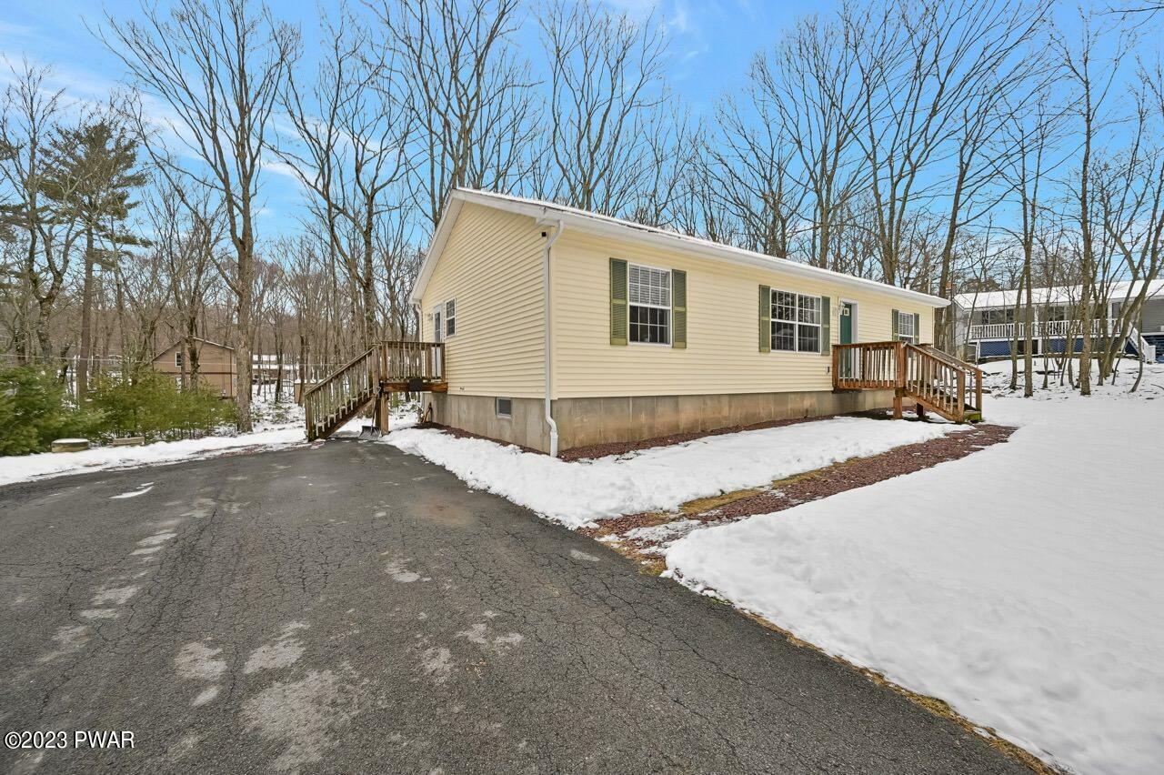 Property Photo:  110 Park Ridge Drive  PA 18337 