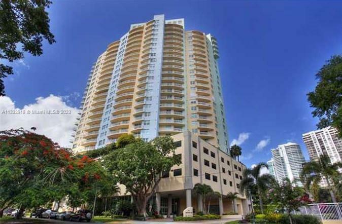 Property Photo:  2475 Brickell Ave 2303  FL 33129 