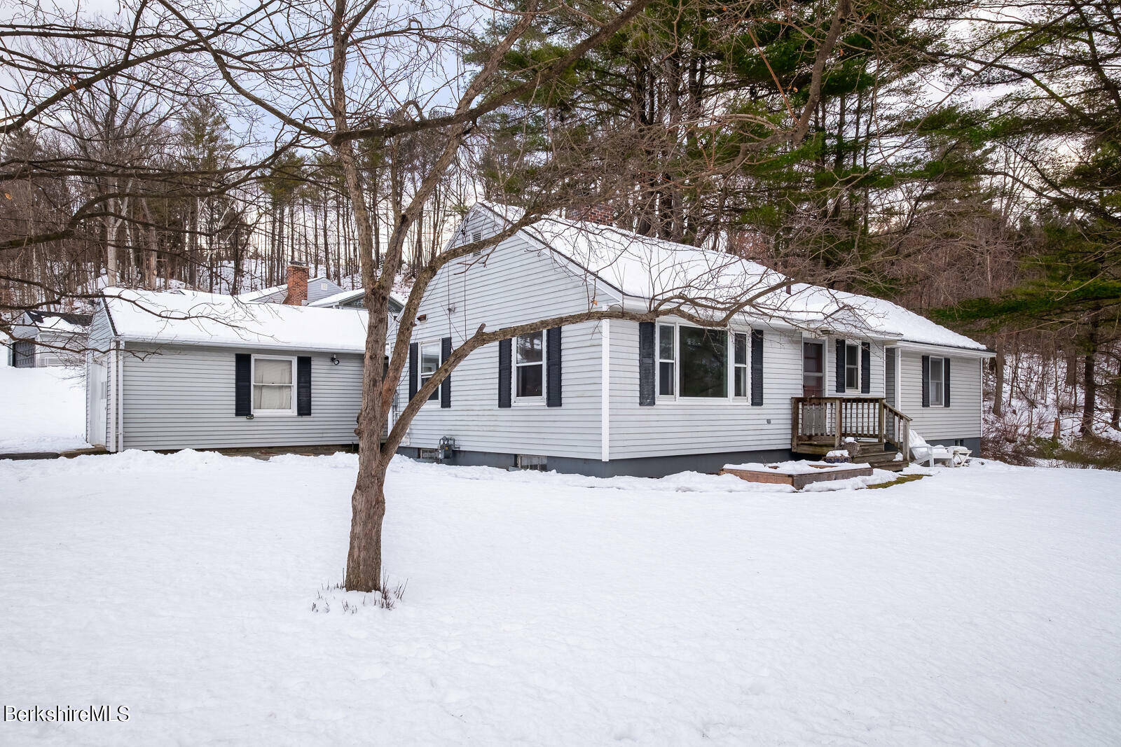 24 Henderson Rd  Williamstown MA 01267 photo