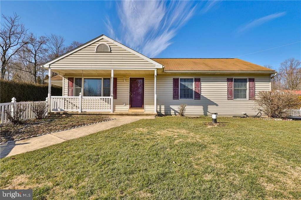 Property Photo:  76 Stone Ave  PA 18011 