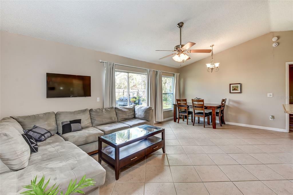 Property Photo:  2908 N Covington Drive  FL 32738 