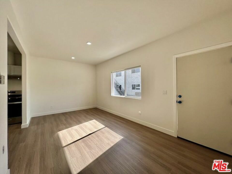 Property Photo:  630 1/2 N Kingsley Drive  CA 90004 