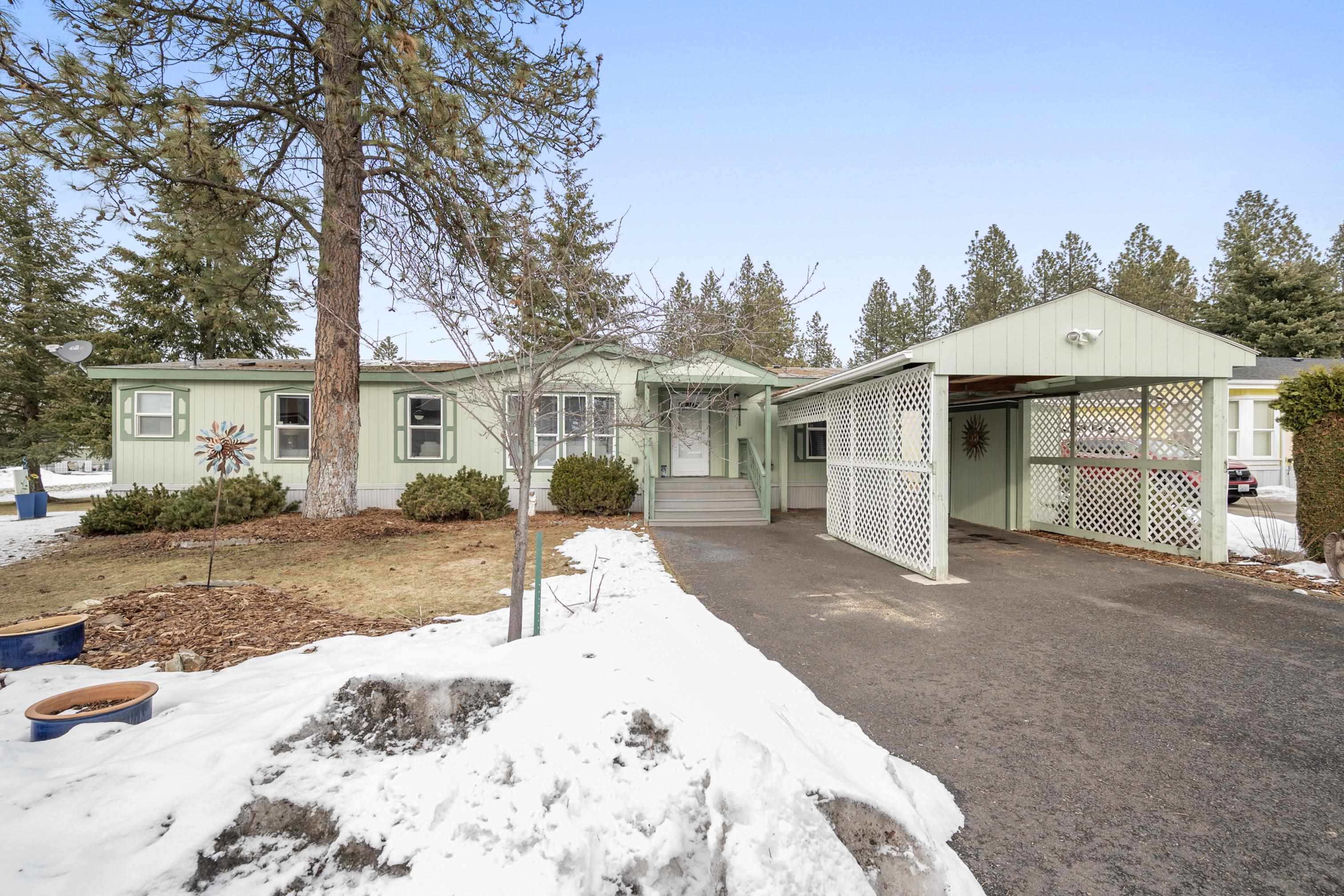Property Photo: 14721 N Farragut Ln WA 99021